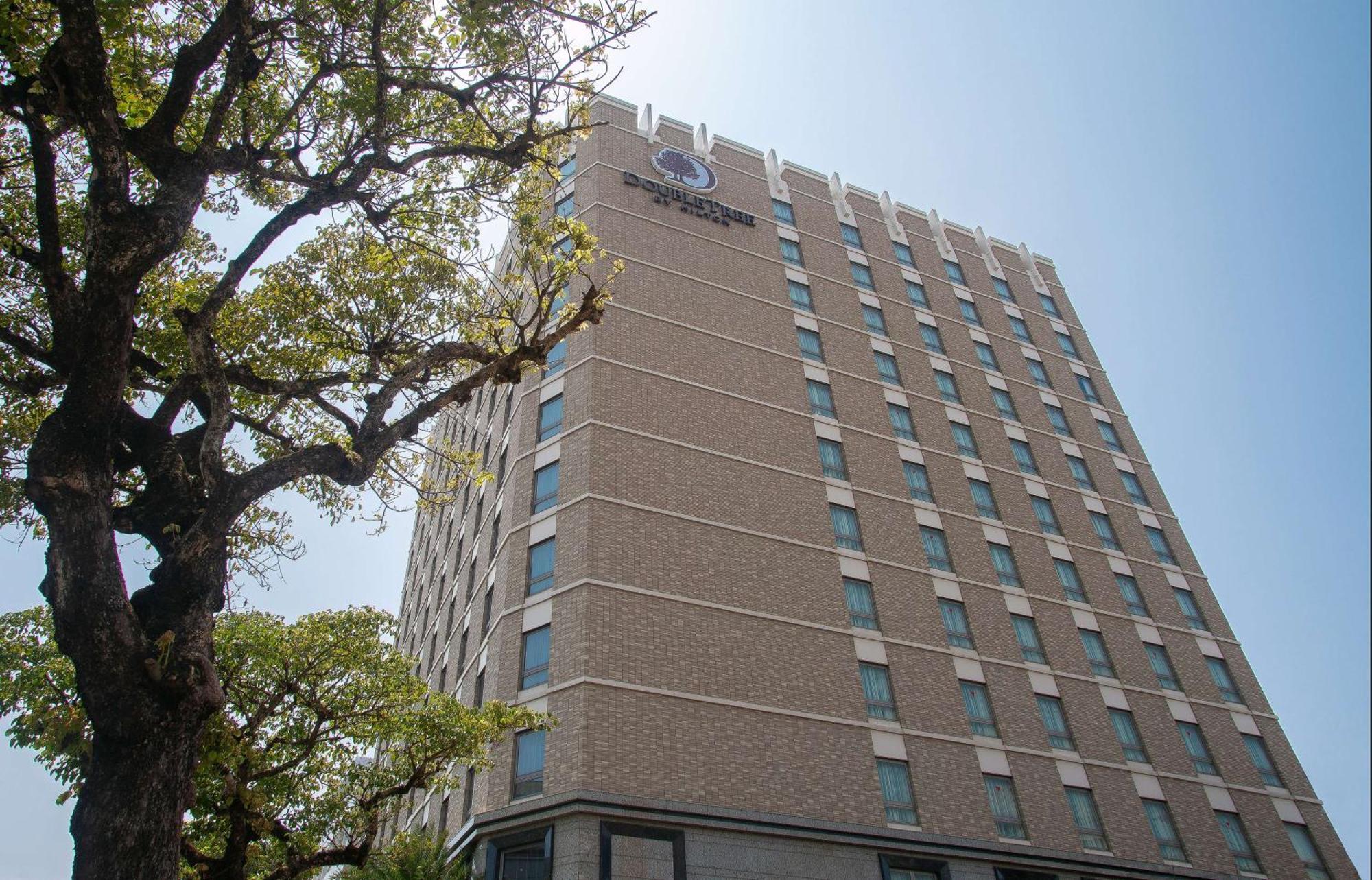 Doubletree By Hilton Naha Hotel Exterior photo